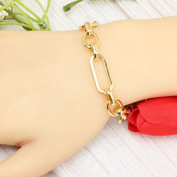 "Trendy Handmade Bracelet – A Thoughtful Gift for Girls & Women | UNVRC1638 - Picture 10 of 10